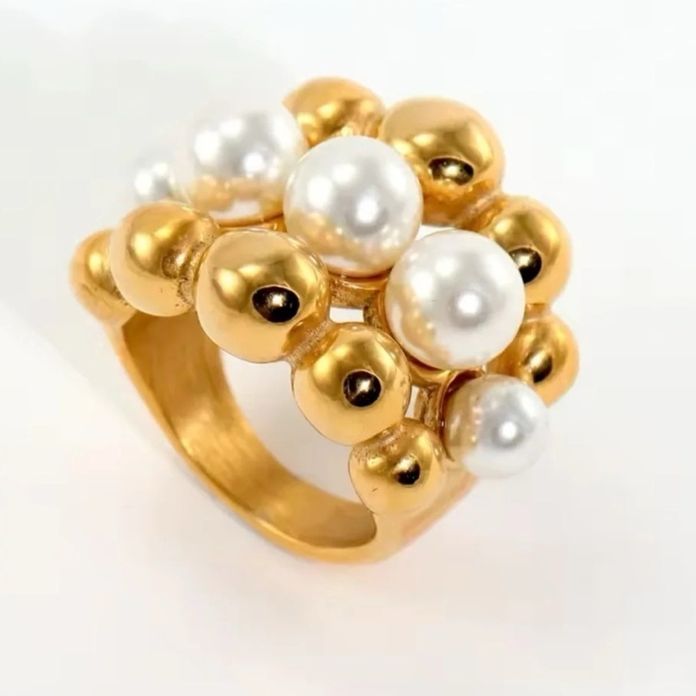 Baroque Pearl Gold Rings - Picture 9 of 11